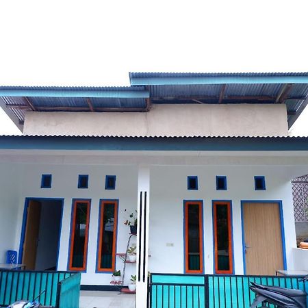 Family Guest House Moni Келимуту Экстерьер фото