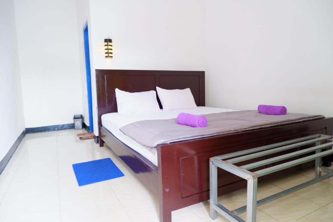 Family Guest House Moni Келимуту Экстерьер фото